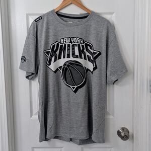 New York Knicks NBA Gray Graphic T-Shirt – Size XL